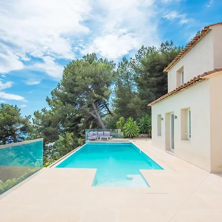 Villa L Oasis Moderne Piscine Vue