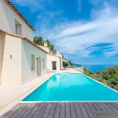 Villa L Oasis Moderne Piscine Vue